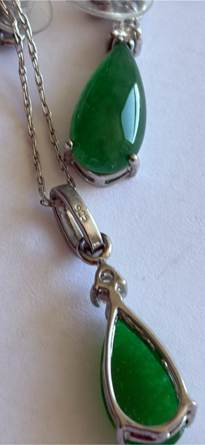 Jade Teardrop Necklace and Earrings Set - photo 3