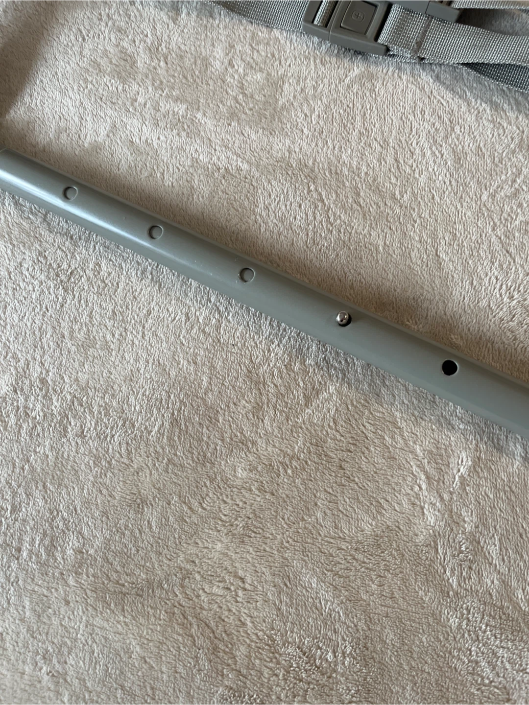 Adjustable height and adjustable length closet rod - photo 4