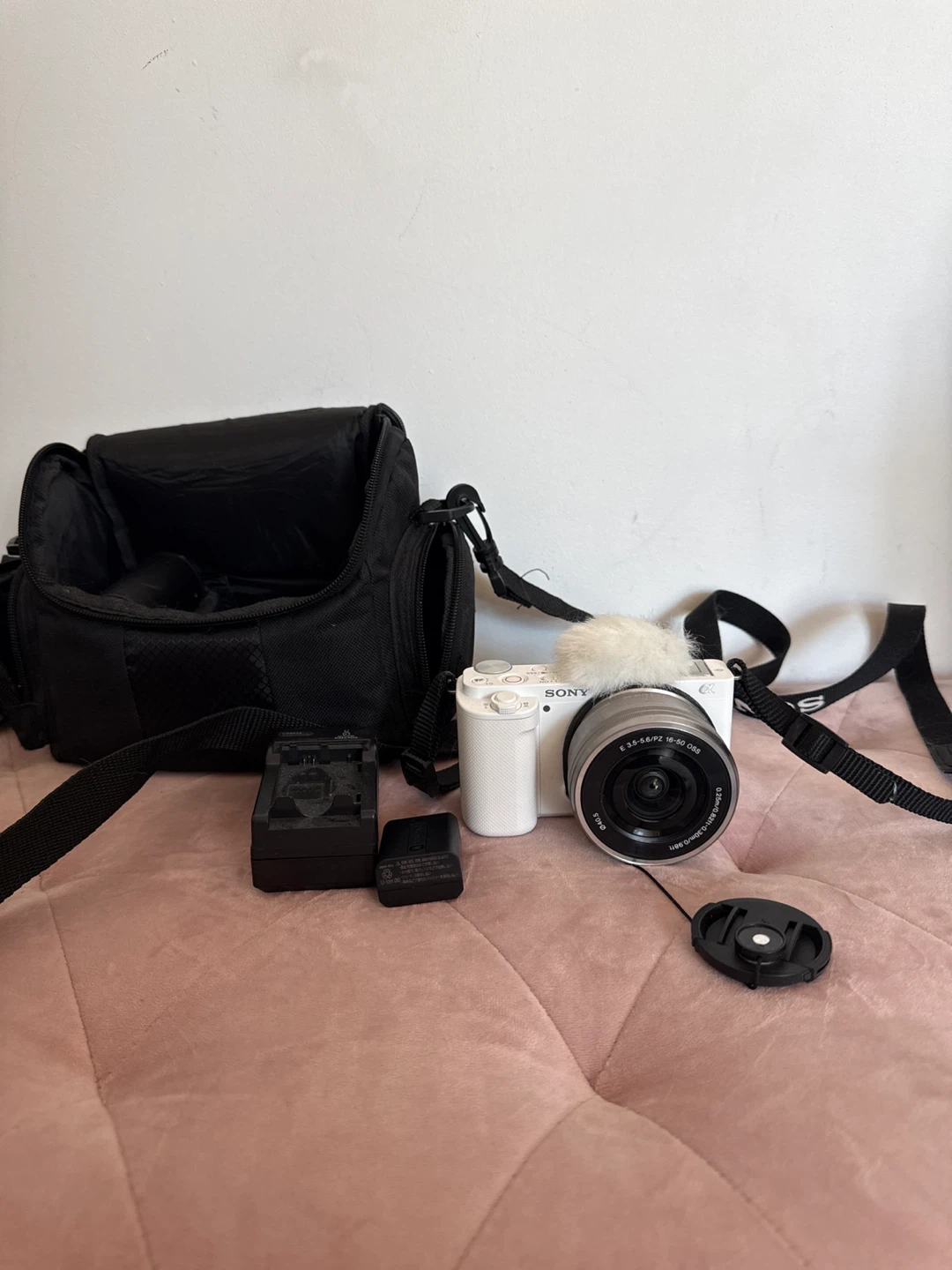 Sony Alpha ZV-E10 Mirrorless Camera with 16-50mm Lens