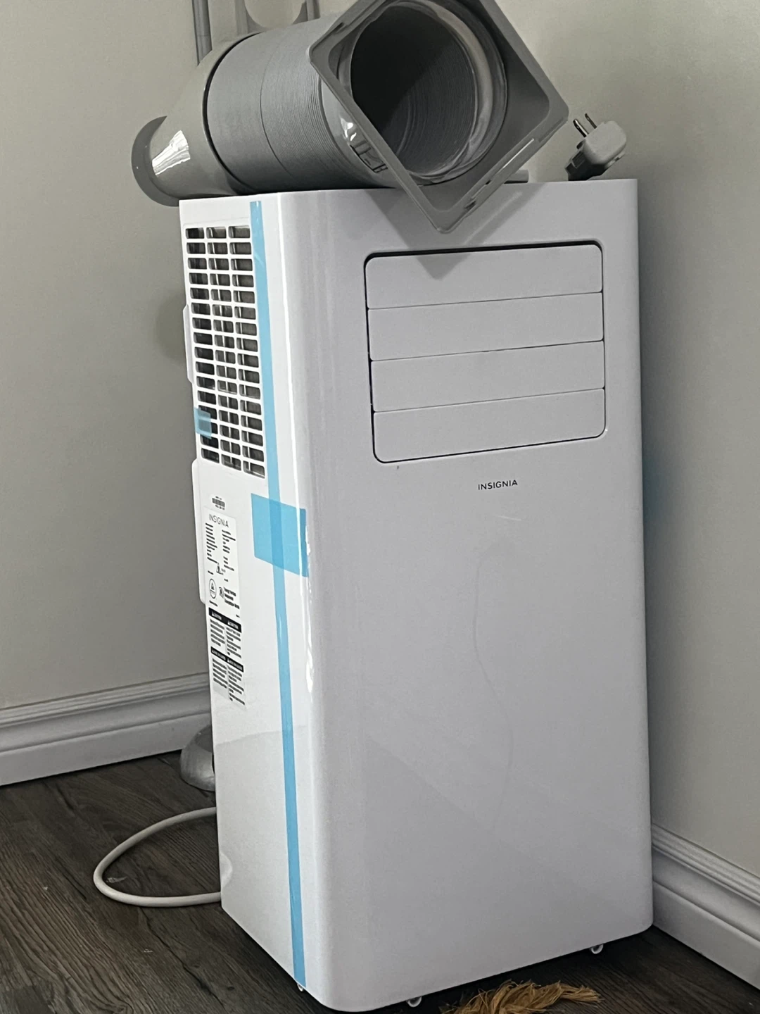Insignia Portable Air Conditioner - 14000 BTU - photo 3