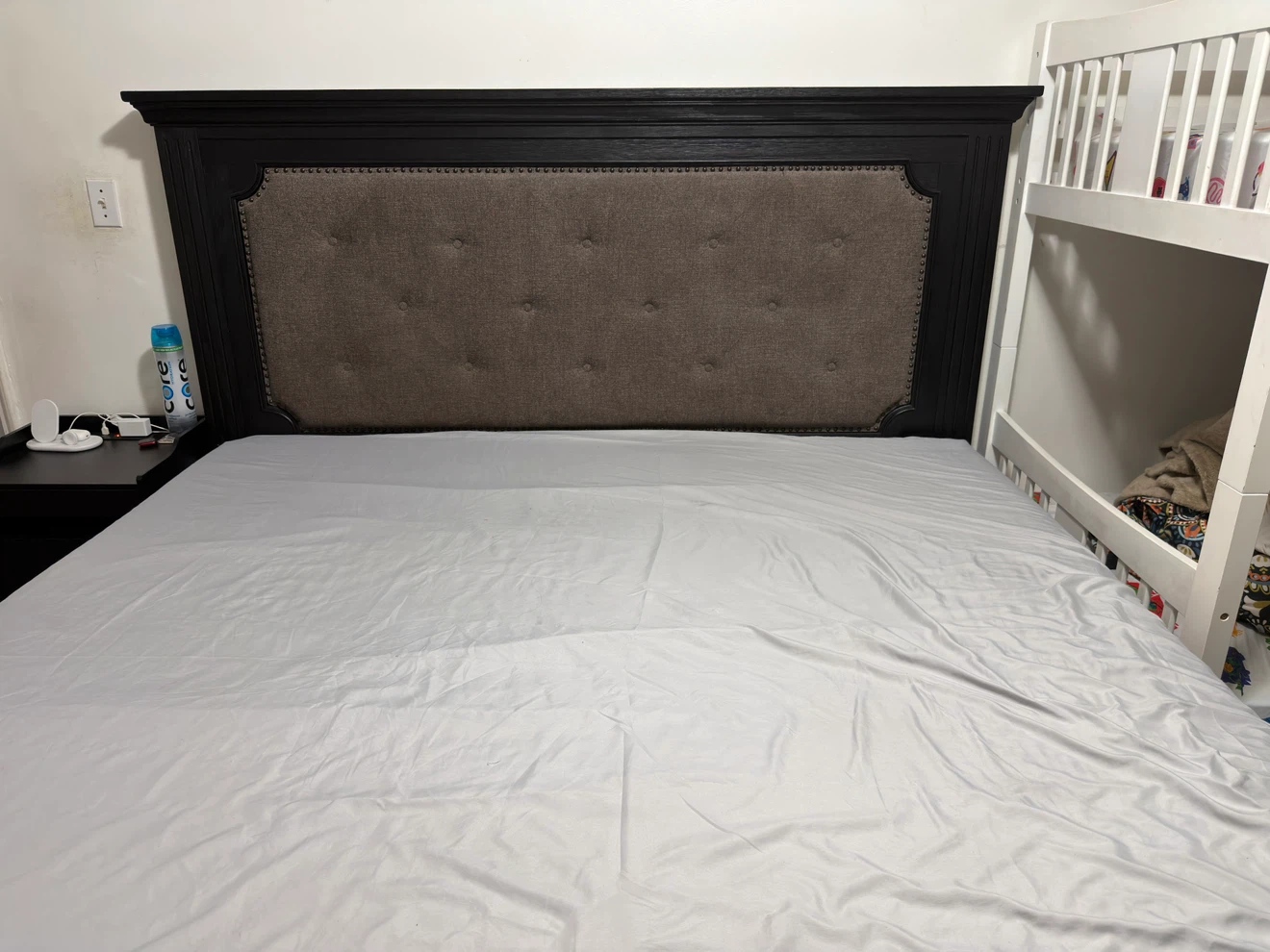 Raymour n flanigan Dark Wood Bed Frame with Storage Drawers
