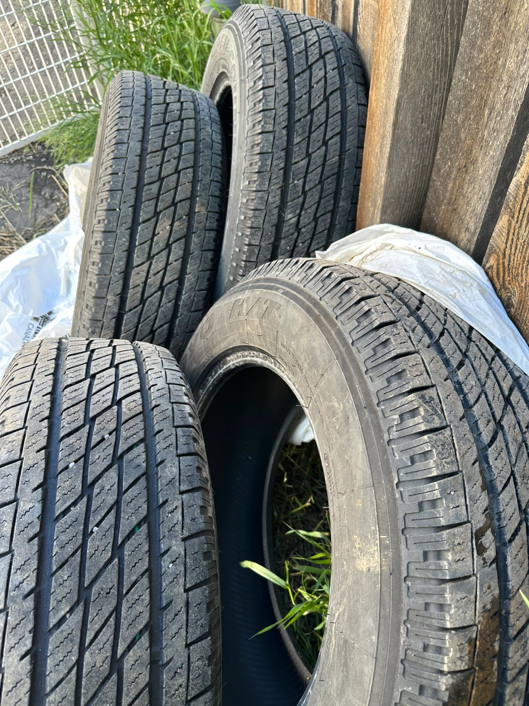 Set of 4 Toyo Open Country Tires - photo 2