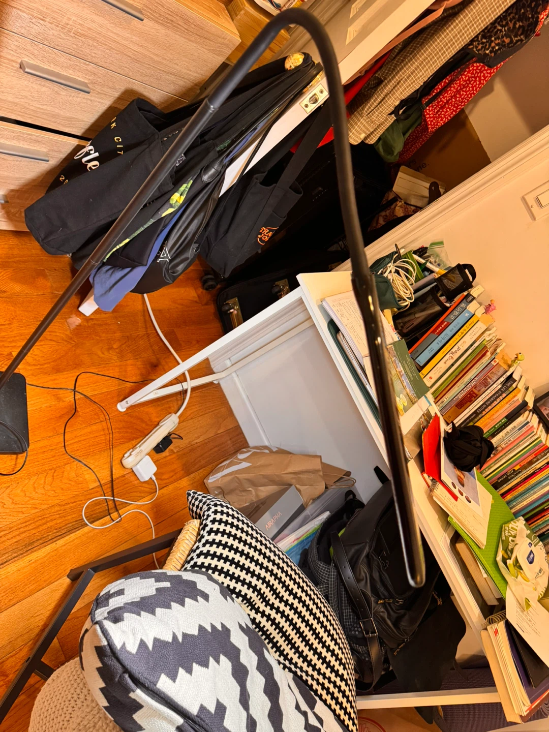 TaoTronics LED Floor Lamp - photo 2