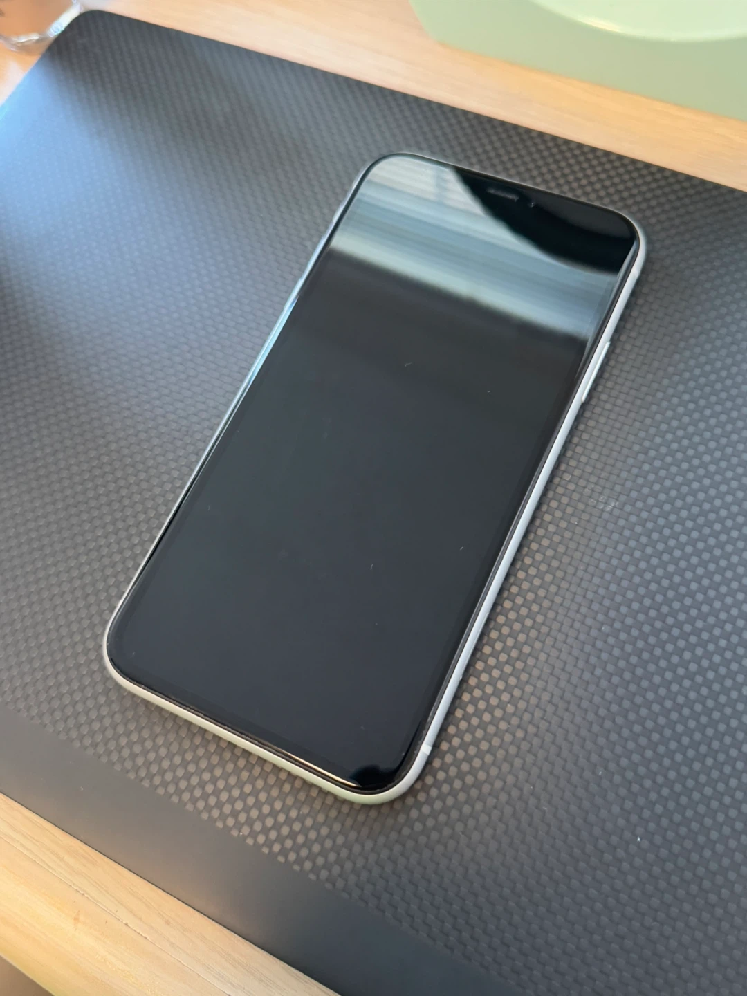 iPhone XR 64GB, Unlocked, 88% Battery Health - photo 2
