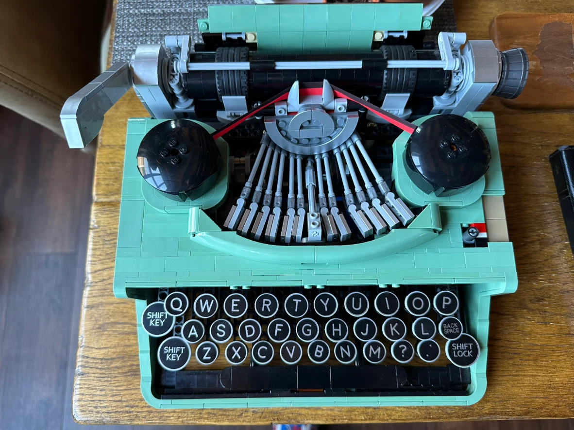 Retired LEGO Ideas Typewriter Set
