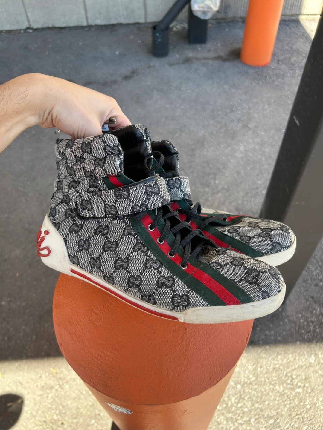 Gucci shoes size 10