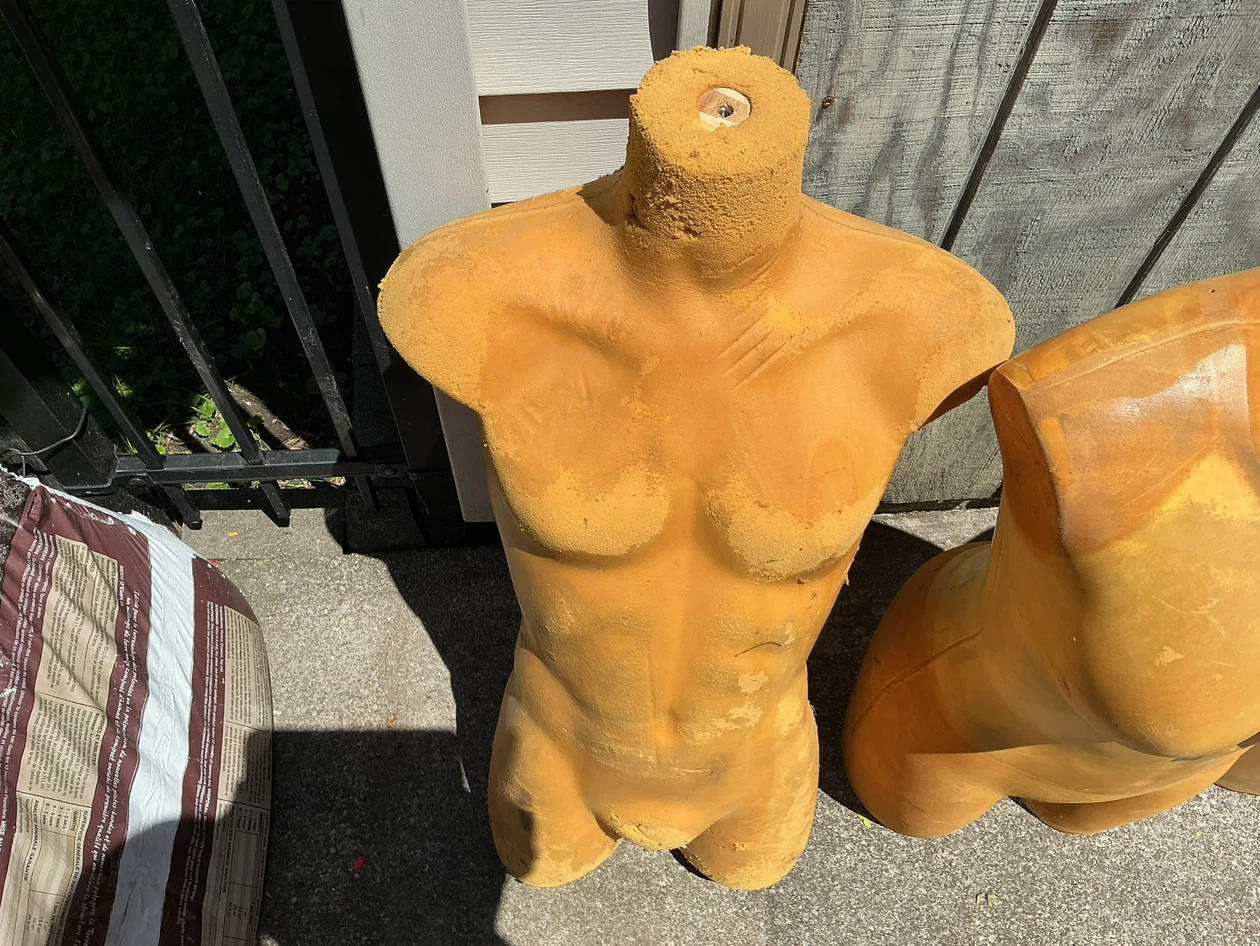 Set of 3 Vintage Mannequin Torso Forms ! - photo 4