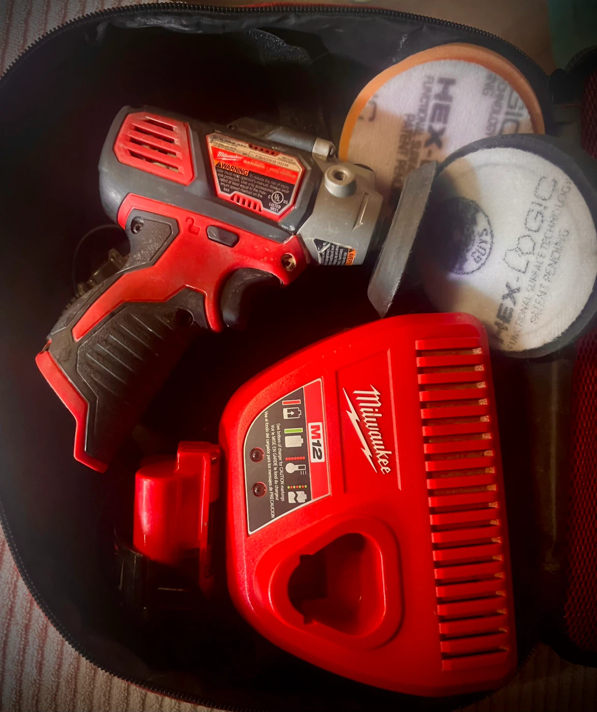 Milwaukee M12 Polisher/Sander Kit car detailing