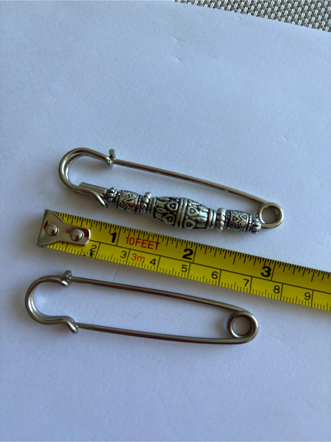 Decorative Safety Pin Brooch - photo 2