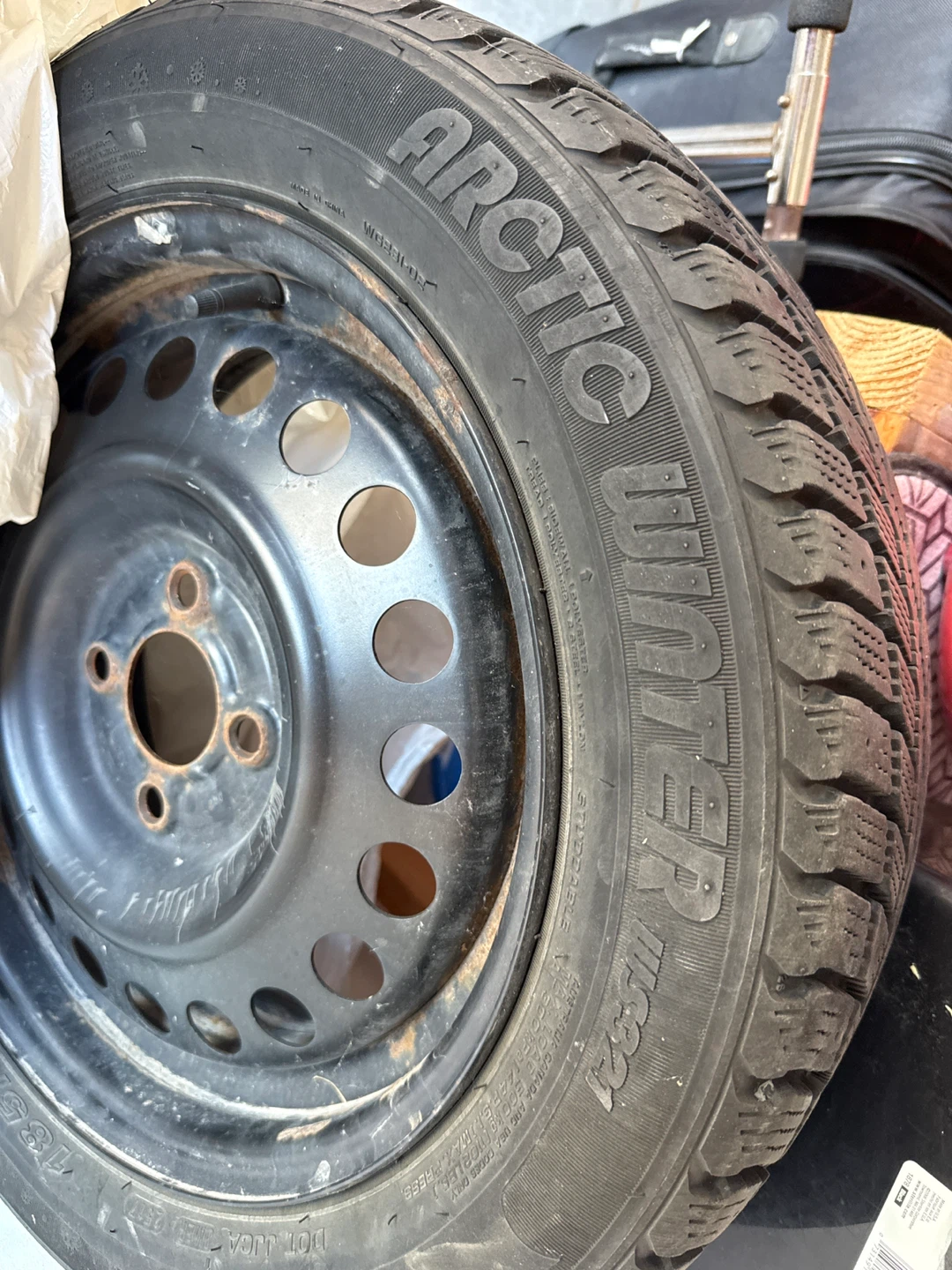 Arctic Winter Tire and Rim - photo 2