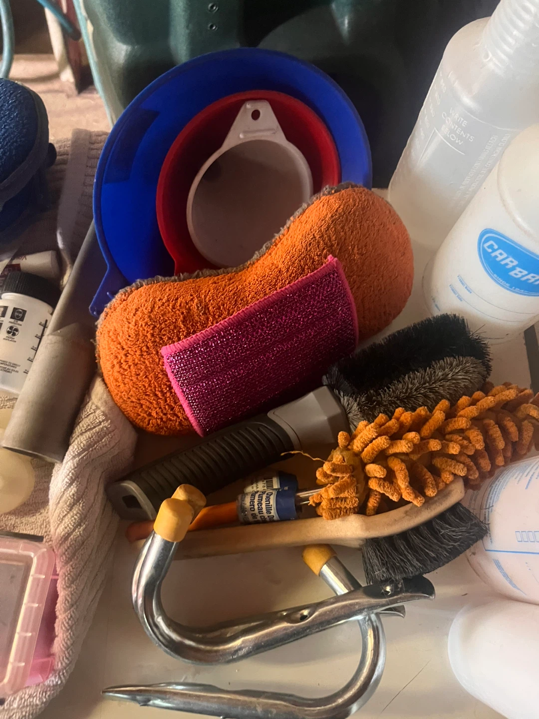 Assorted Cleaning and automotive Detailing Supplies and tools - photo 4