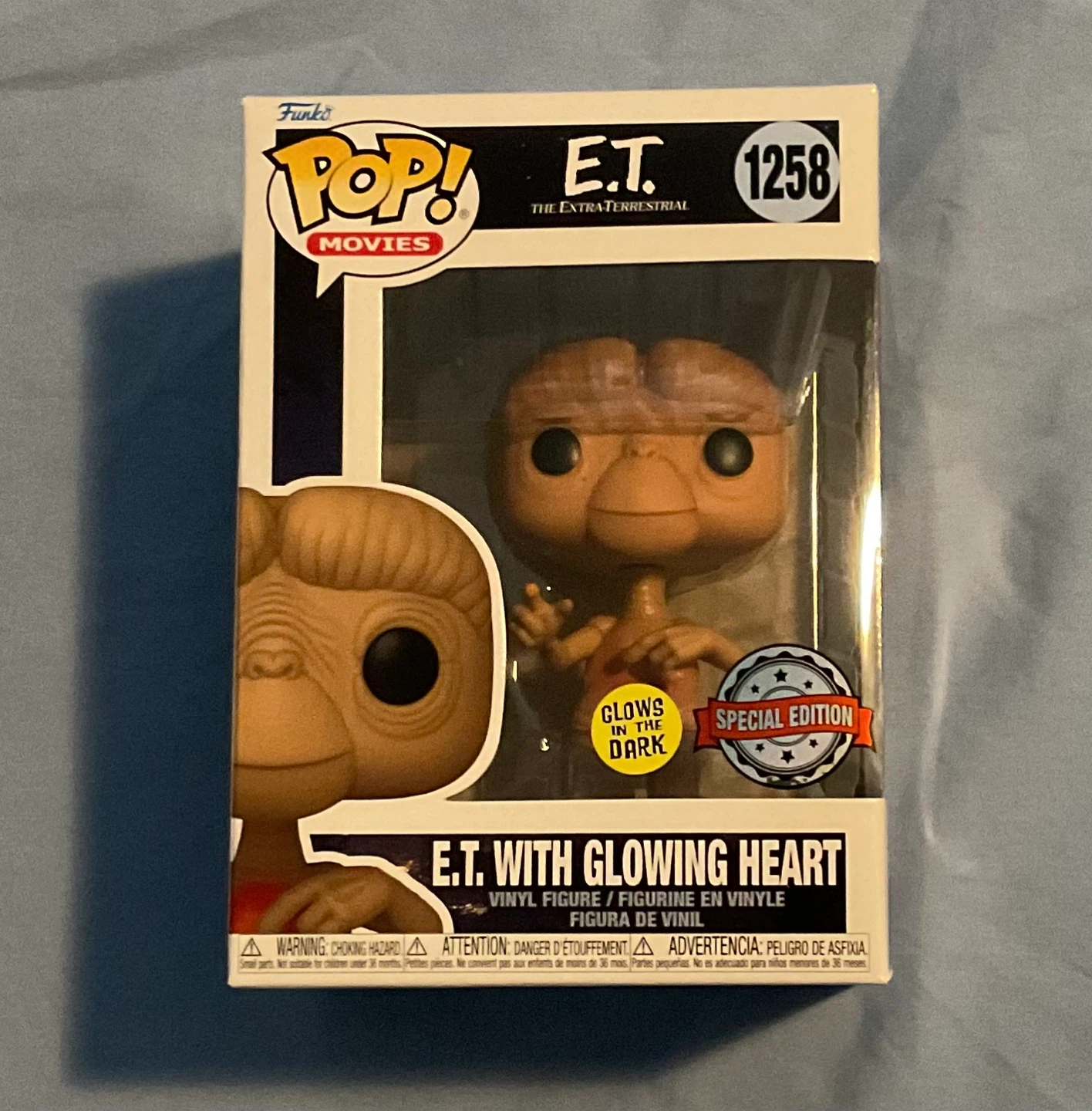 Funko Pop! E.T. with Glowing Heart