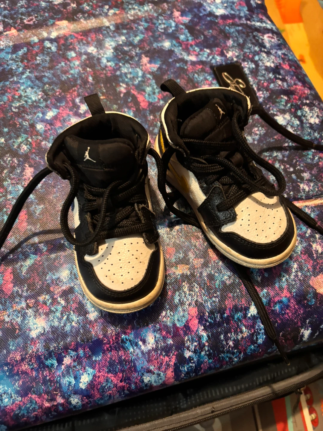 Toddler Jordan 1 Shoes - photo 2