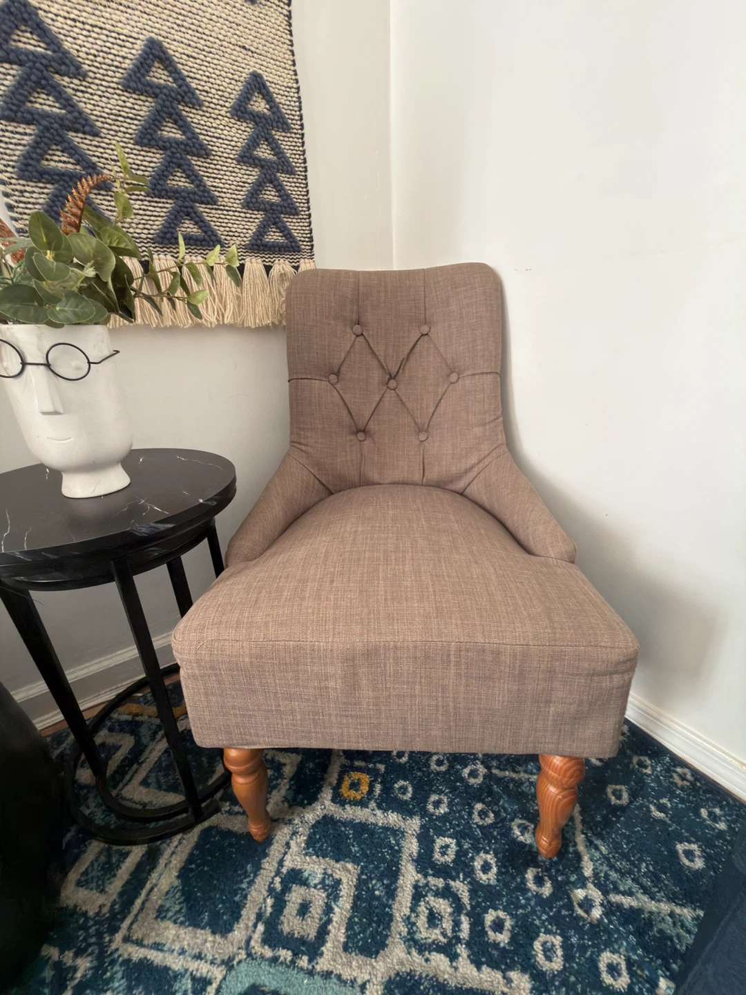 Tufted Accent Chair - photo 2