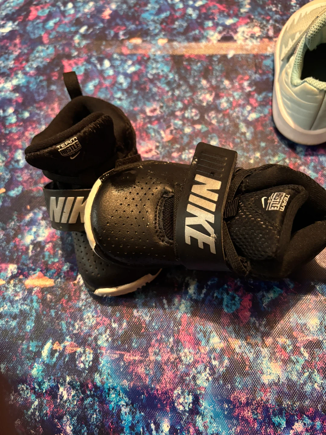 Nike Kids Black Sneakers Hook and Loop Size 7C - photo 2