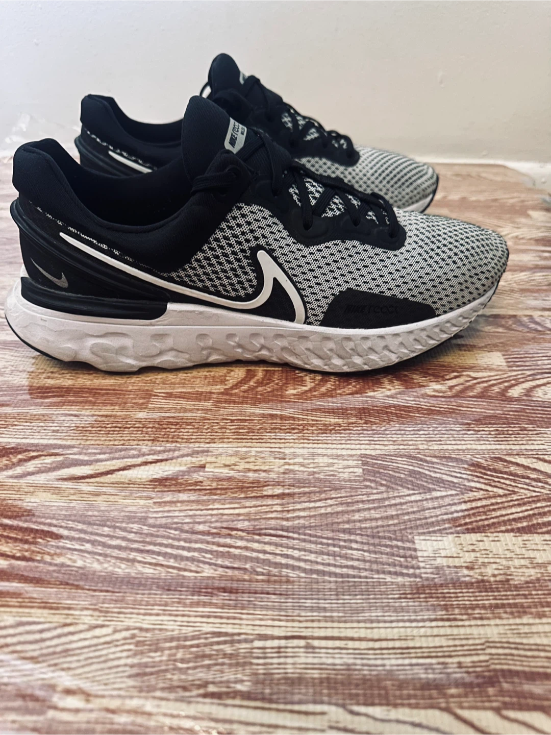 Nike RN 3 Running Shoes - Size 9 - photo 5