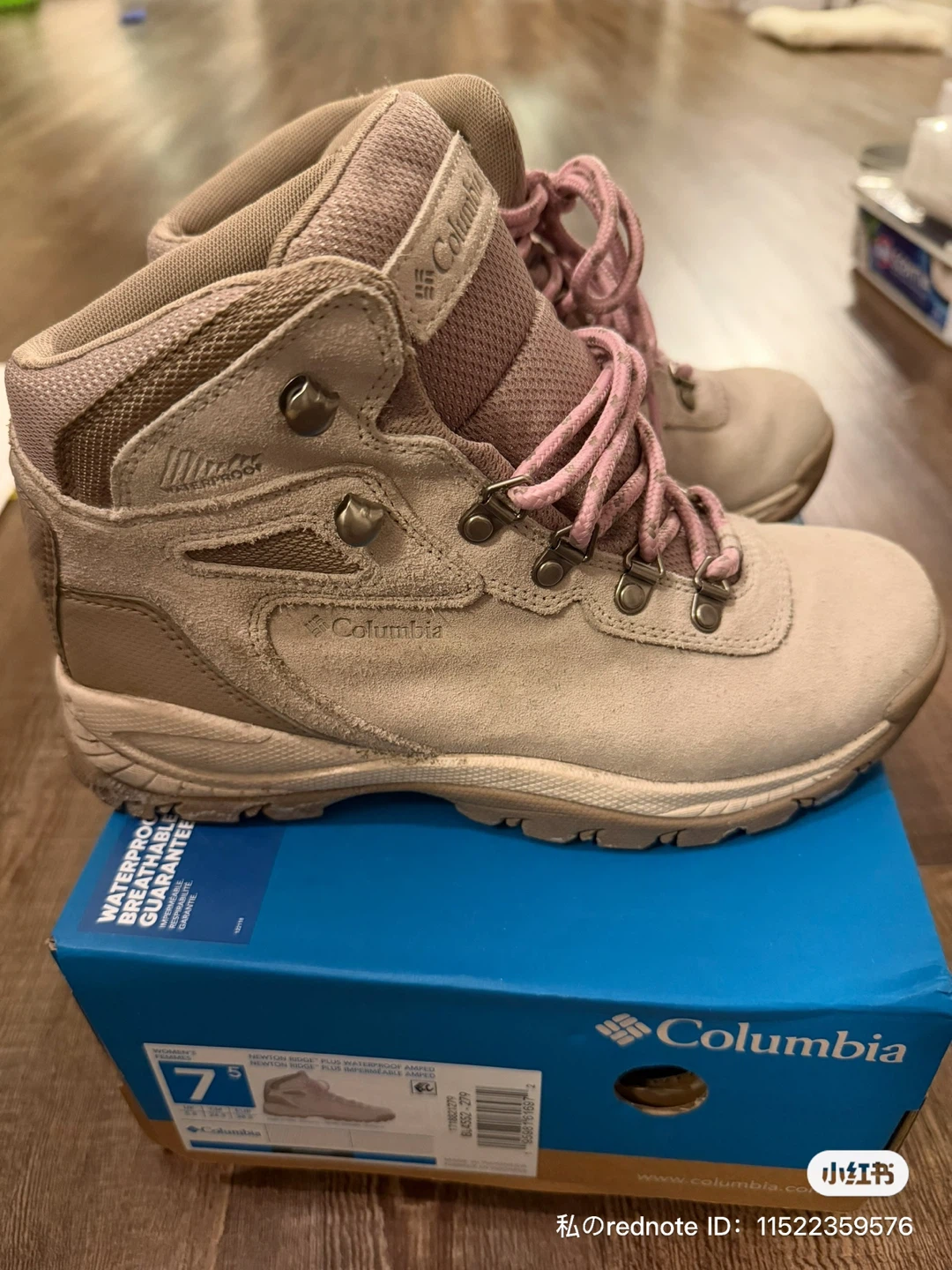 Columbia Waterproof Hiking Boots women's Size 7.5 , 24.5 cm