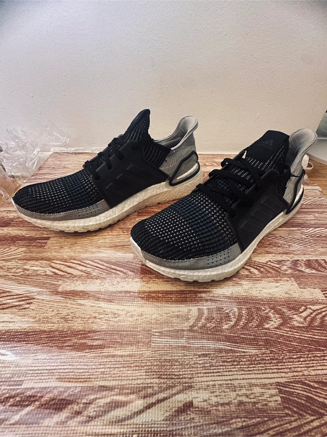 Adidas Ultraboost 2019 Running Shoes Size 10.5 - photo 3
