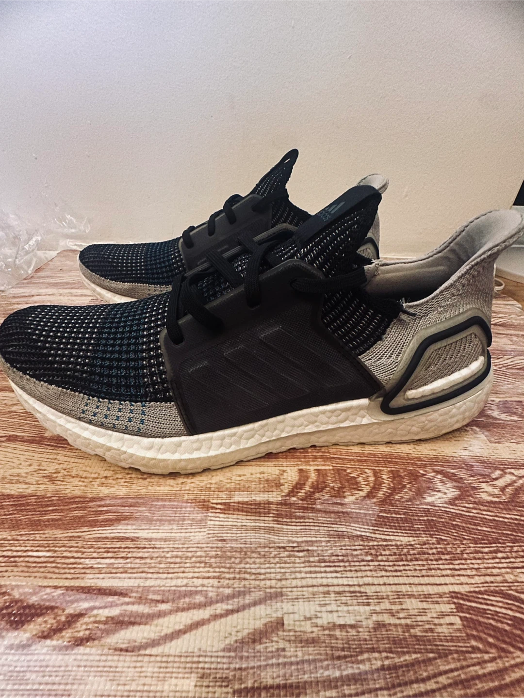 Adidas Ultraboost 2019 Running Shoes Size 10.5 - photo 4