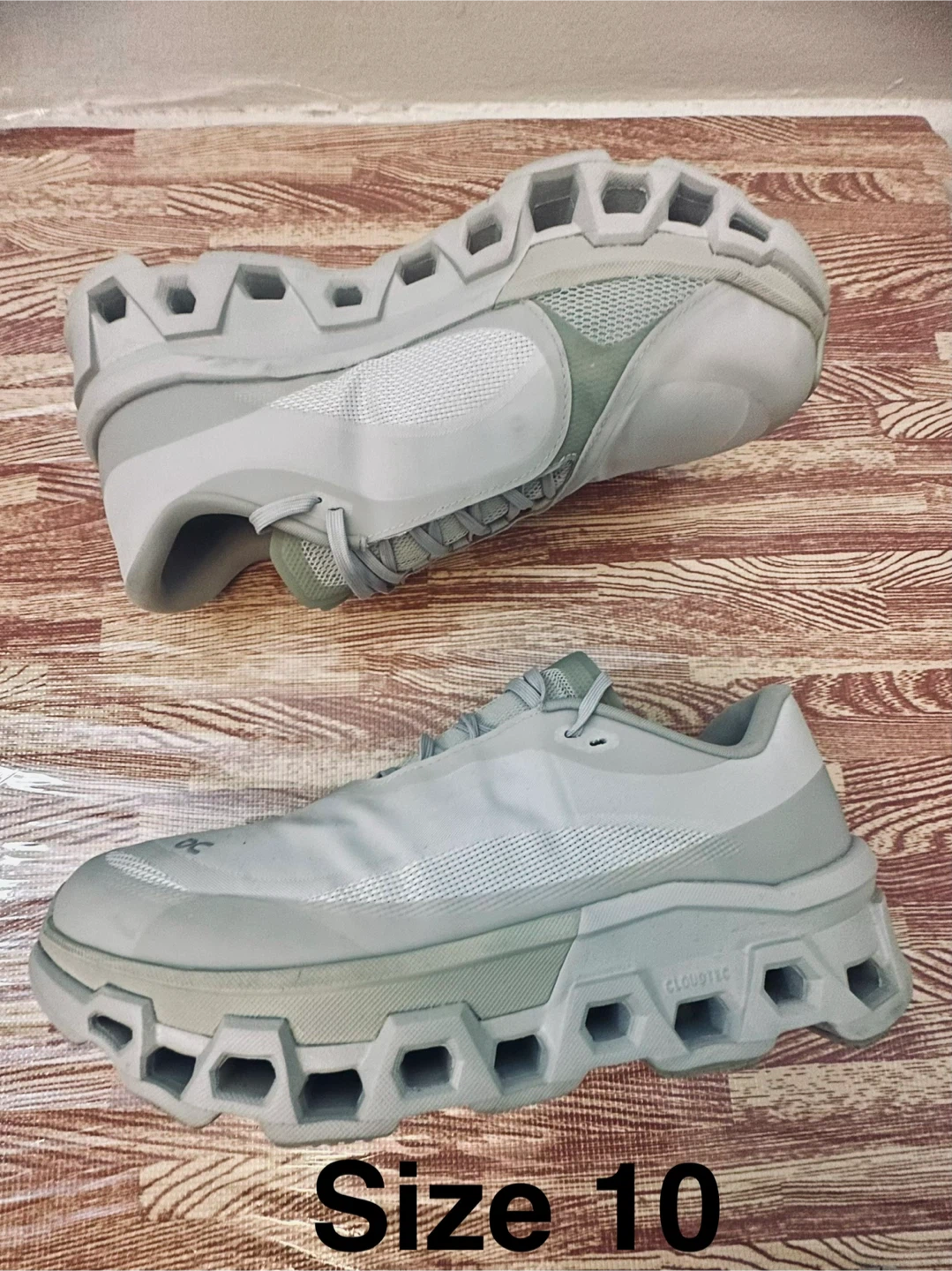 ON Cloudtec Running Shoes - Size 10 - photo 5