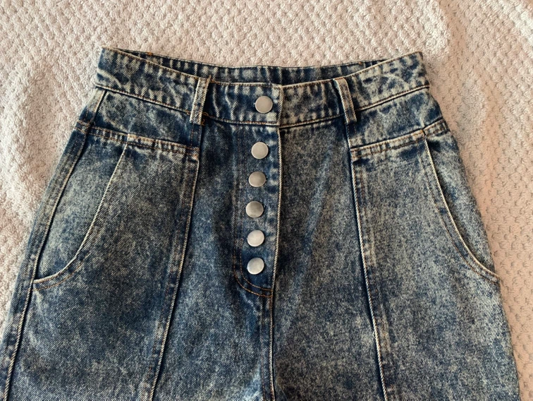 Moon River Acid Wash Button-Fly Jeans - photo 2