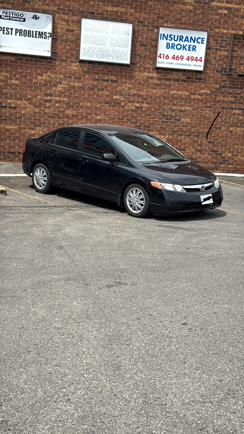 Honda Civic Sedan - photo 2