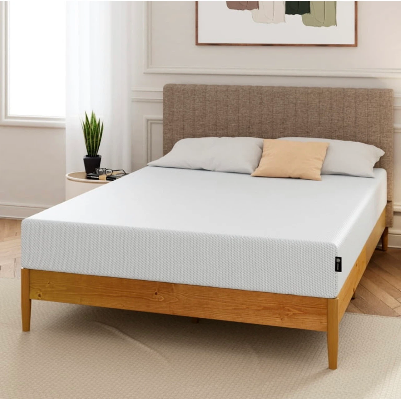 Zinus 10” Gel Memory Foam Mattress in Queen size