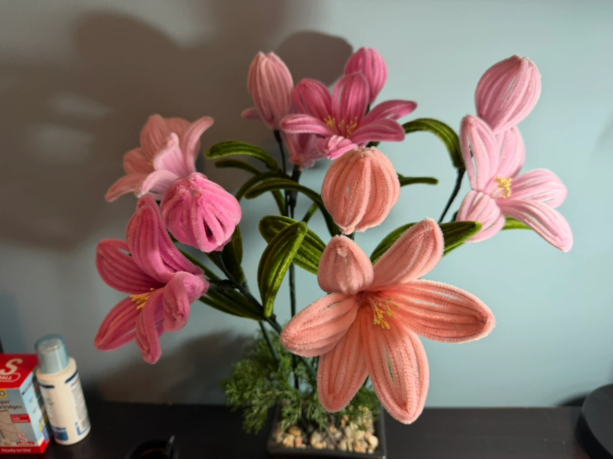 Pipe cleaner flowers - photo 3