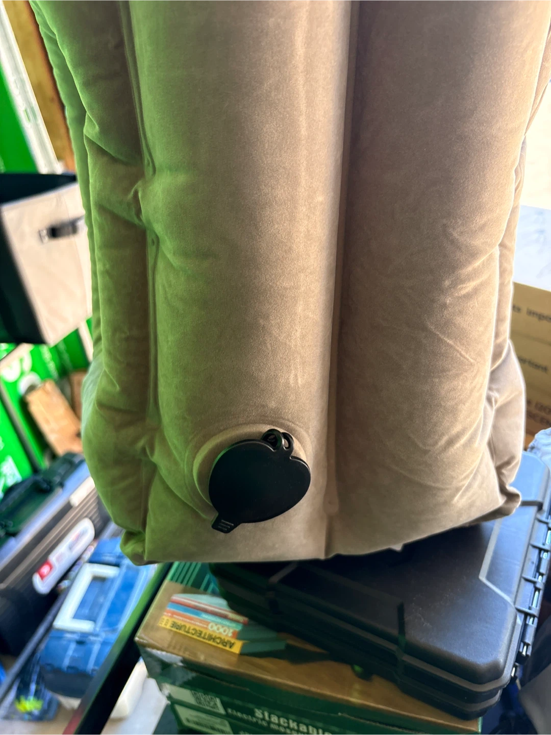 Inflatable Neck Pillow - photo 2