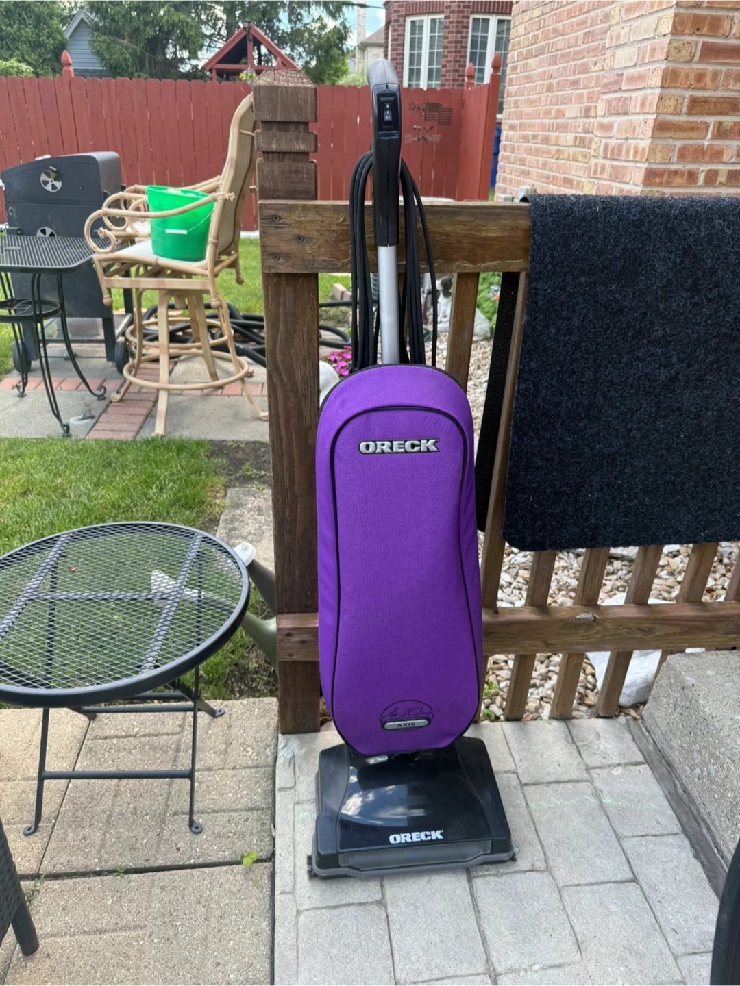 Oreck Axis Upright Vacuum Cleaner