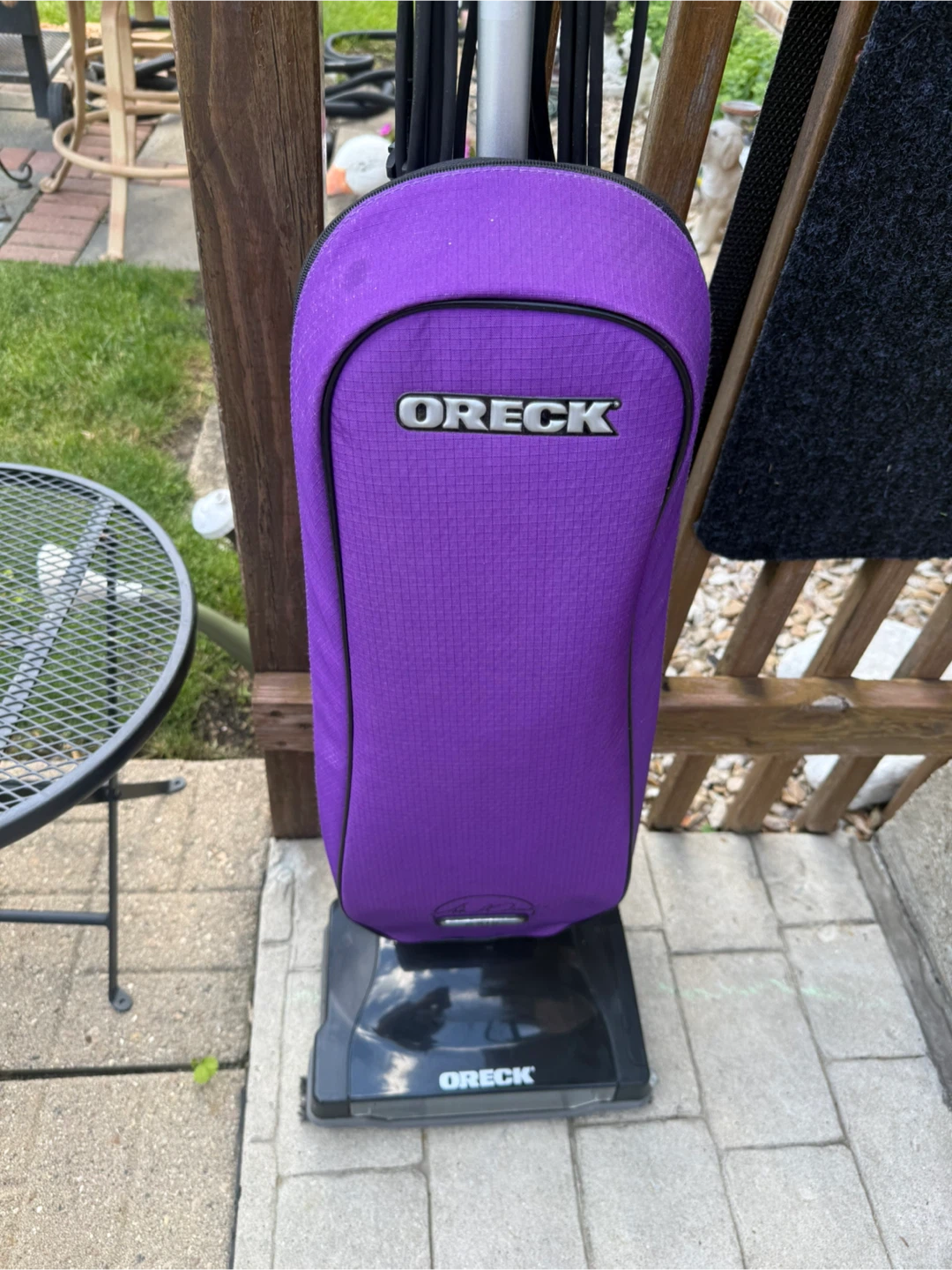 Oreck Axis Upright Vacuum Cleaner - photo 2