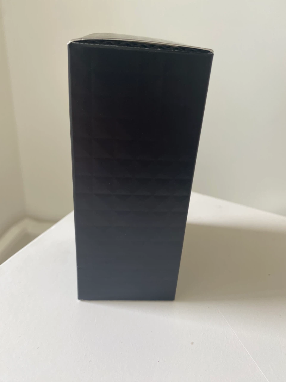 Valentino Uomo Born in Roma EDT 100mL – Like New - photo 3