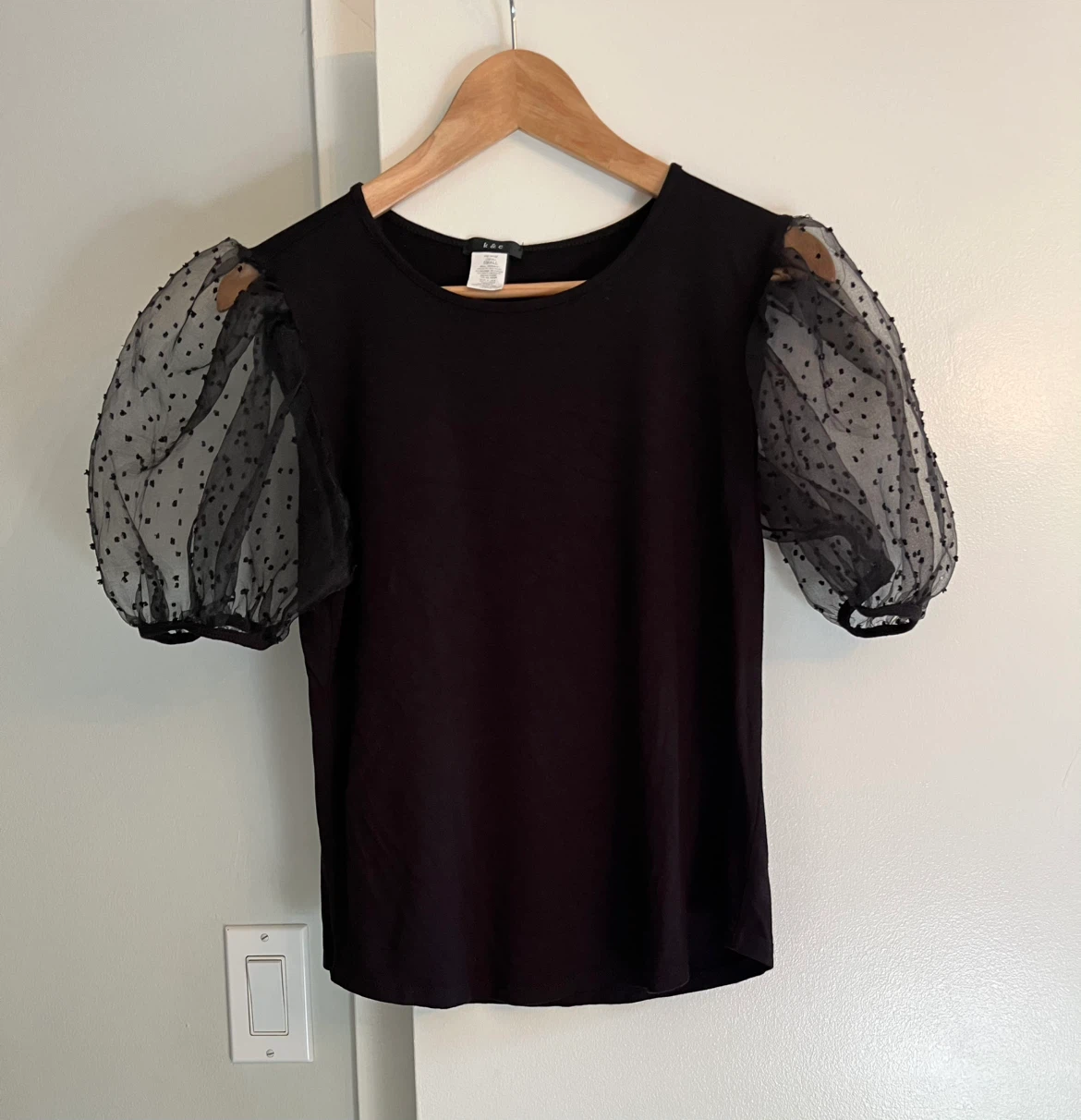 Black Puff Sleeves Top