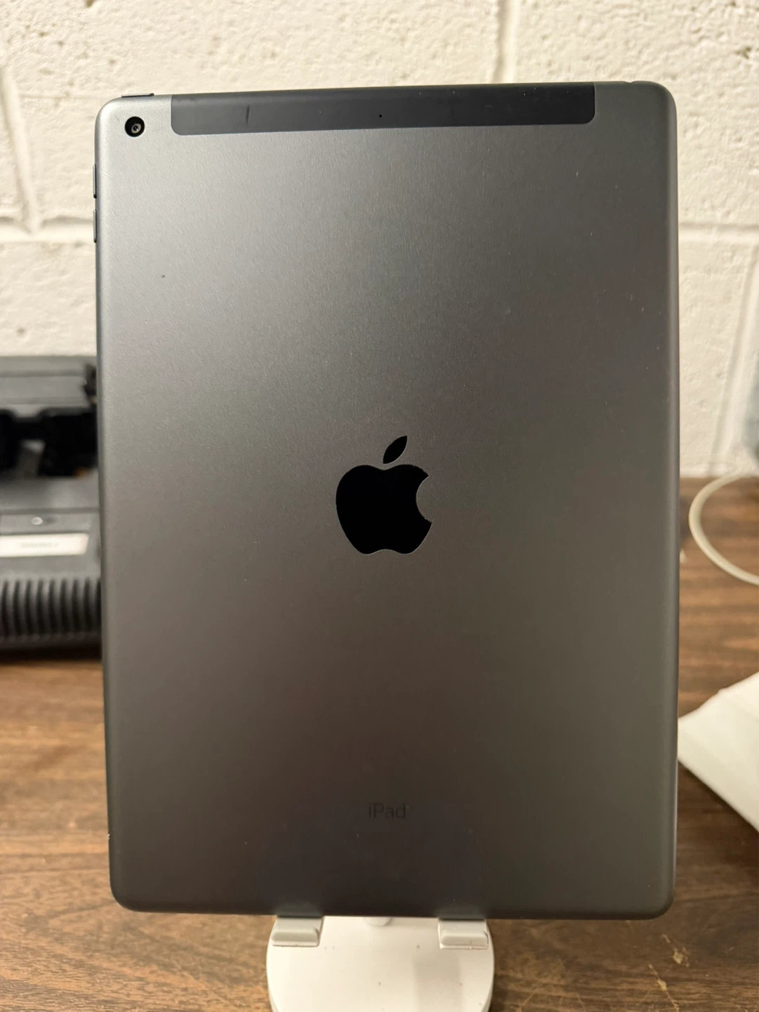 Apple iPad 9th Gen 64GB Wi-Fi + Cellular - photo 3