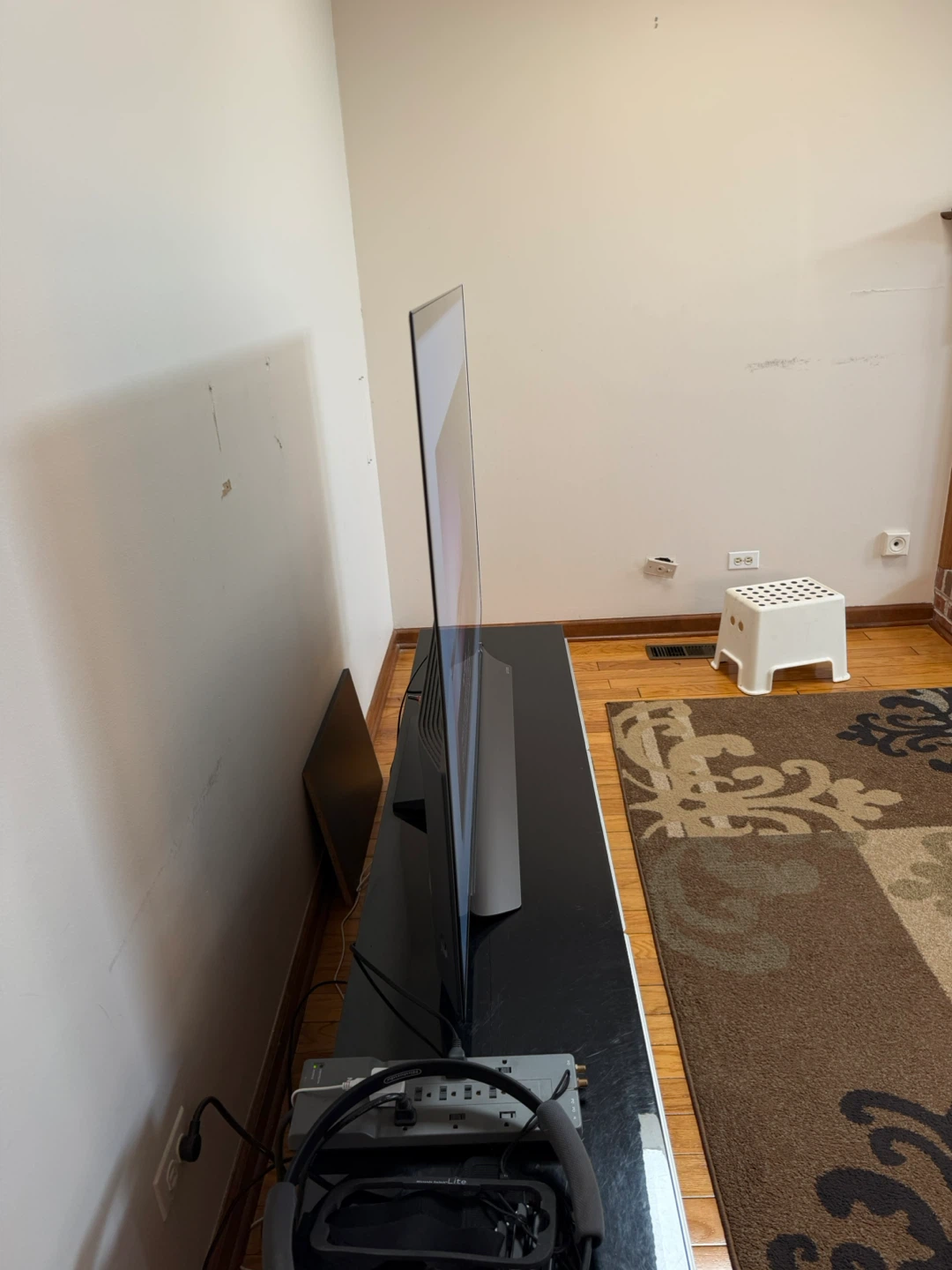 LG 65” OLED TV - photo 4