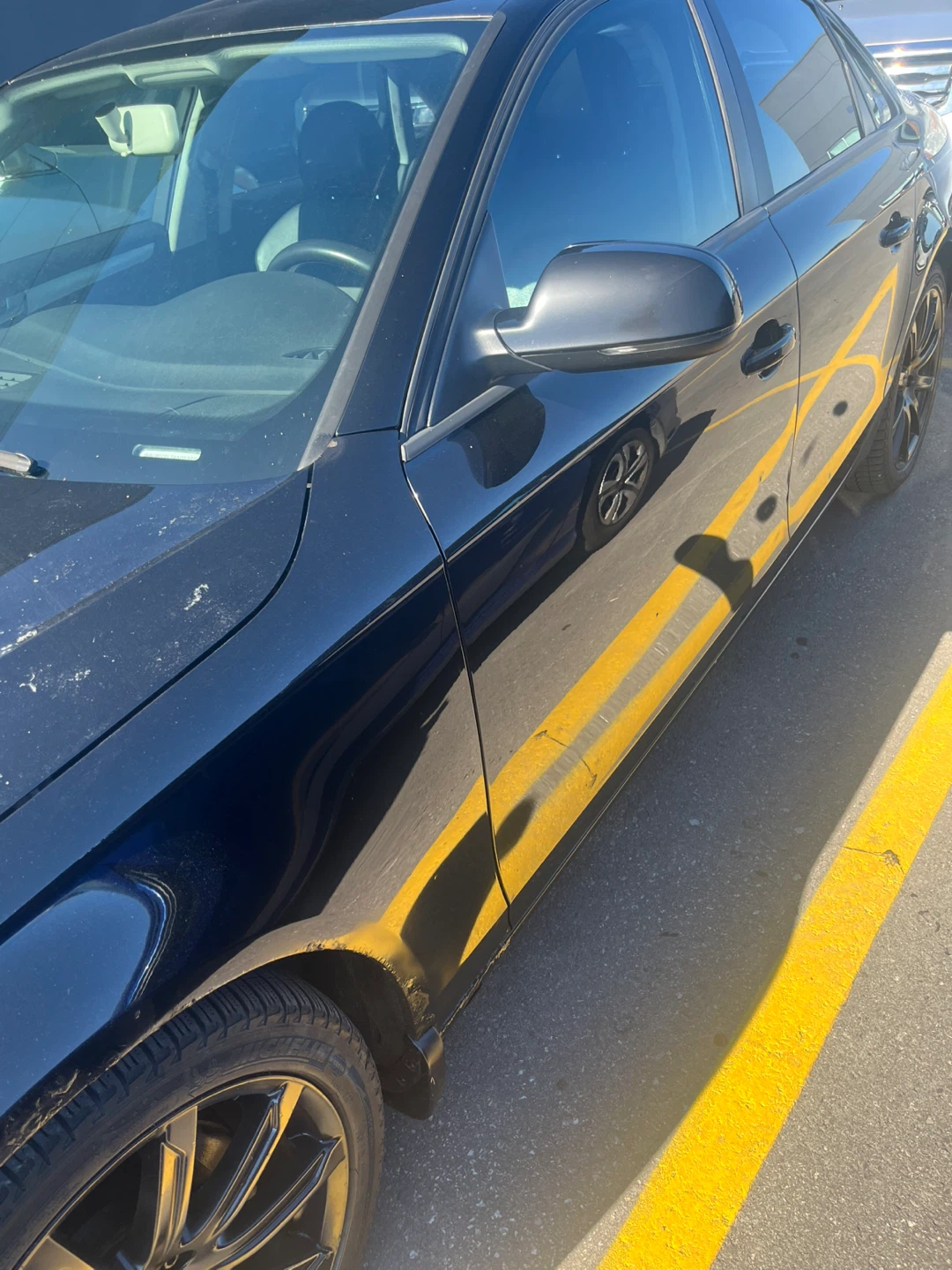 Audi A4 2.0T Sedan - photo 2