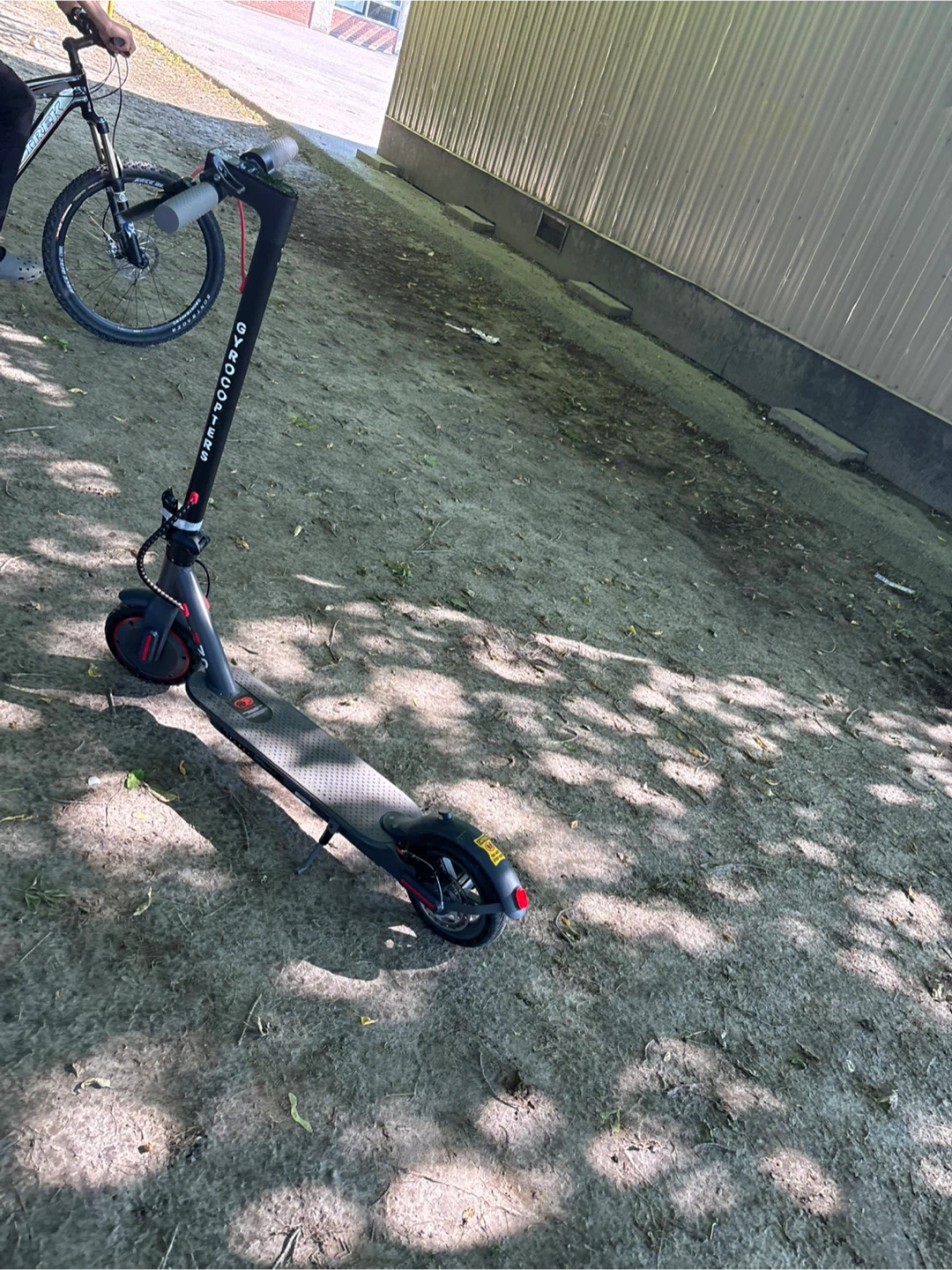 GYRO SCOOTERS J30 Electric Scooter ( I can trade too )