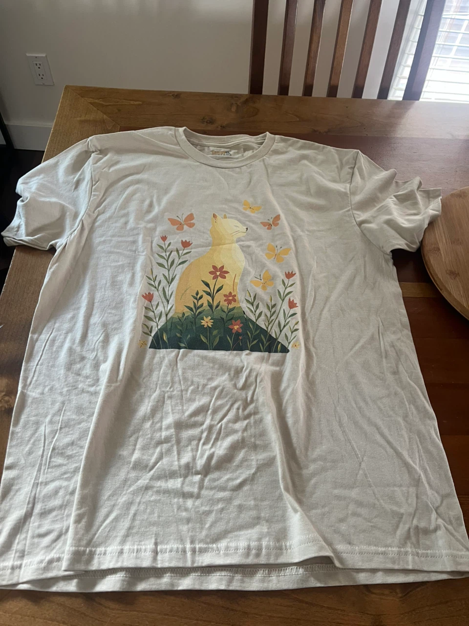 Threads T-Shirt - Size L