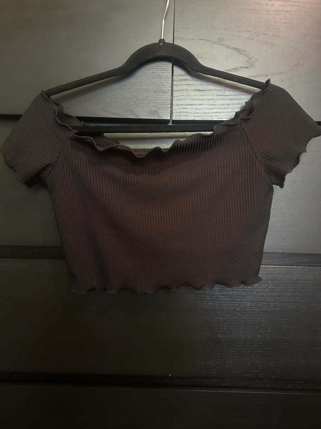 M - Black Off-the-Shoulder Crop Top