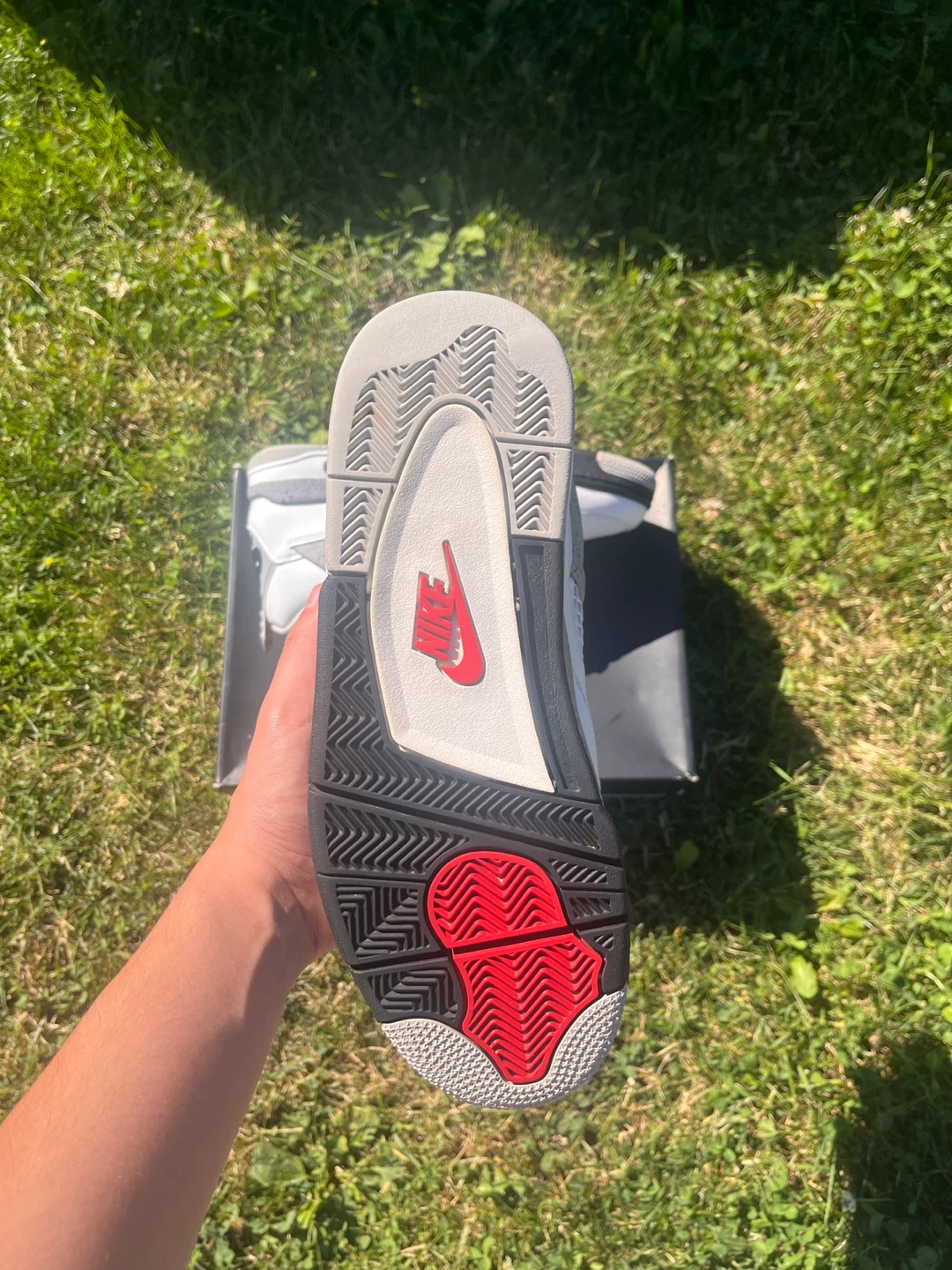 Jordan 4 white cement (SIZE 10.5) - photo 3