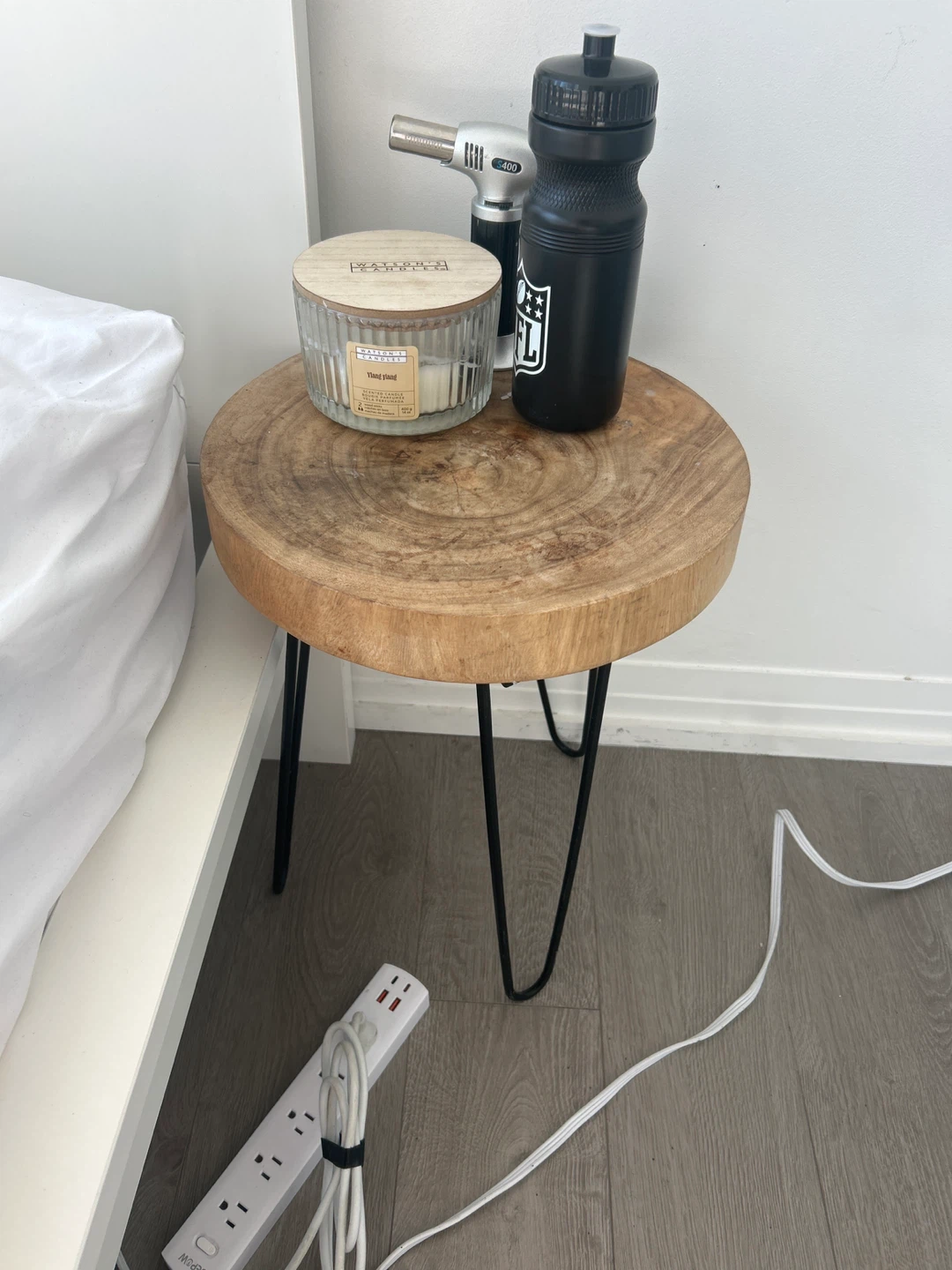 Night stand