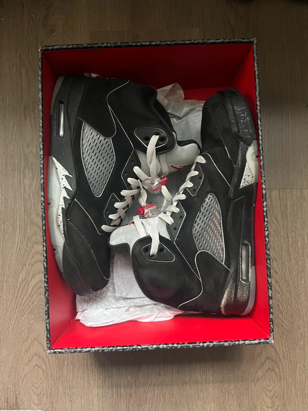 Air Jordan 5 metallic