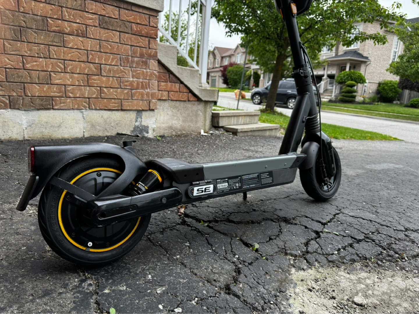 Segway Ninebot SE Electric Scooter - photo 3