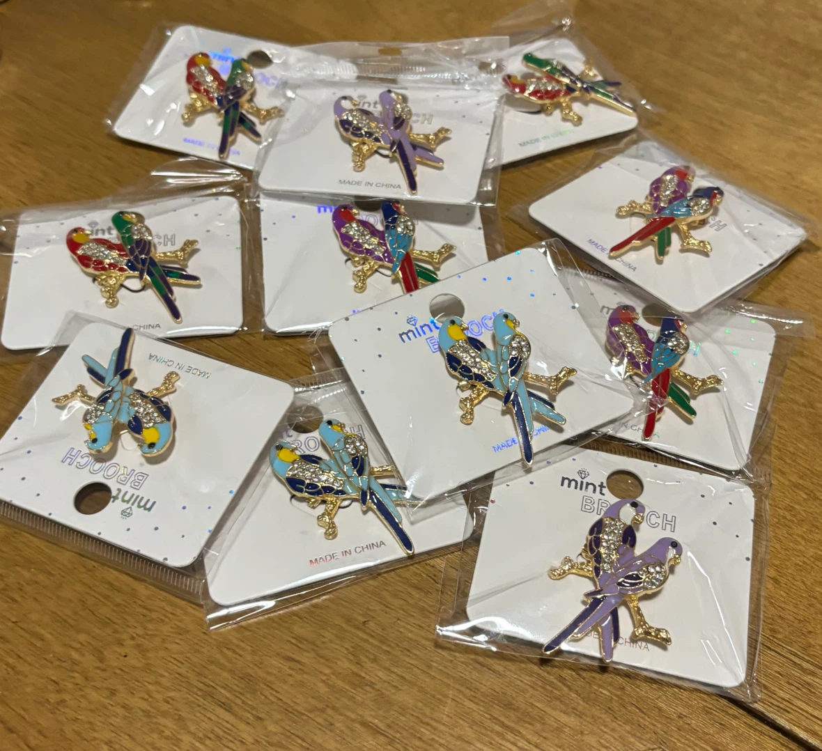 NEW-LOT of 11 Parrot Brooches