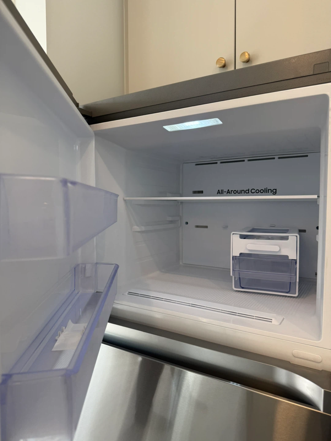 Samsung Stainless Steel Top Freezer Refrigerator - photo 3