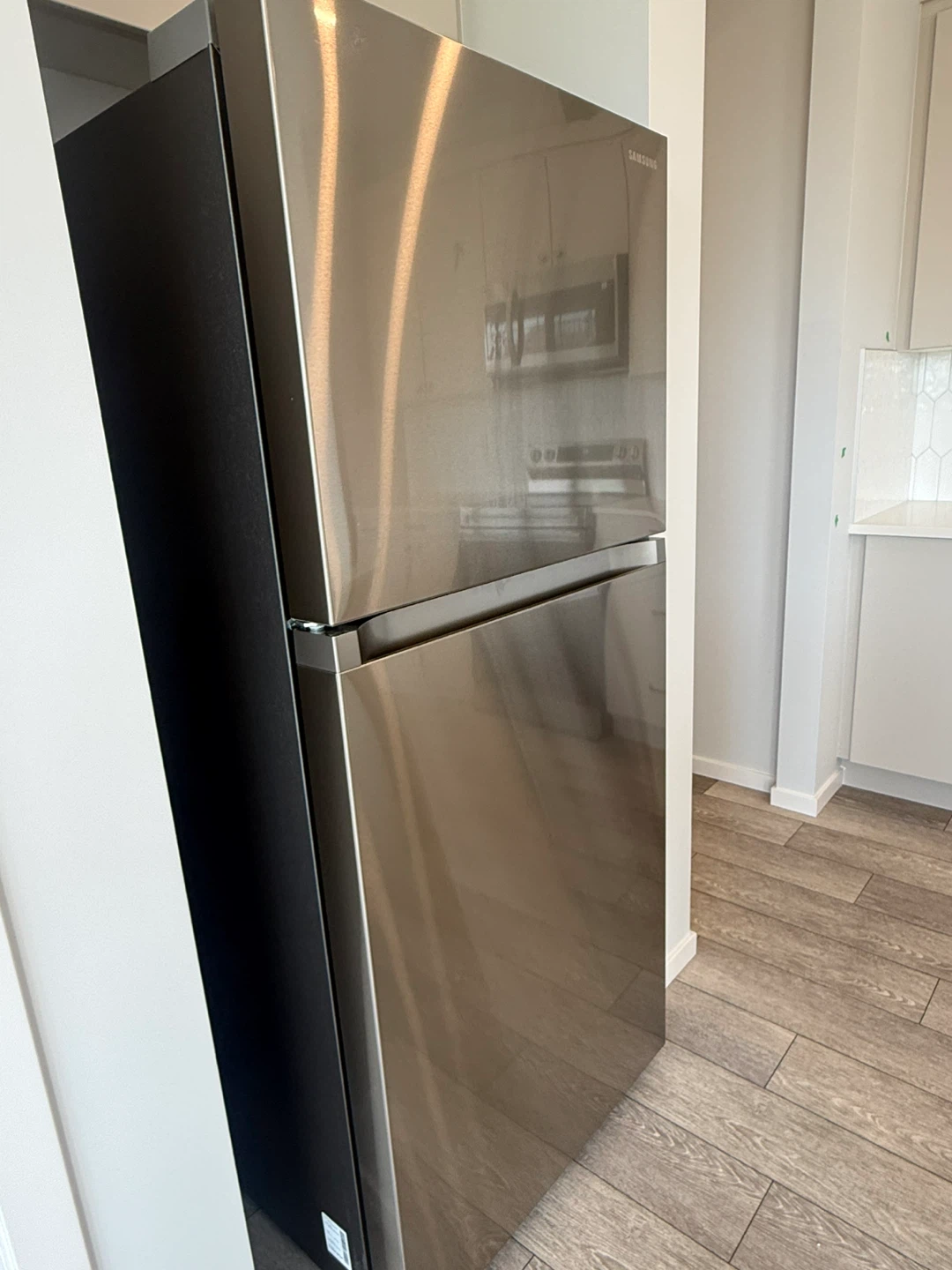 Samsung Stainless Steel Top Freezer Refrigerator - photo 4
