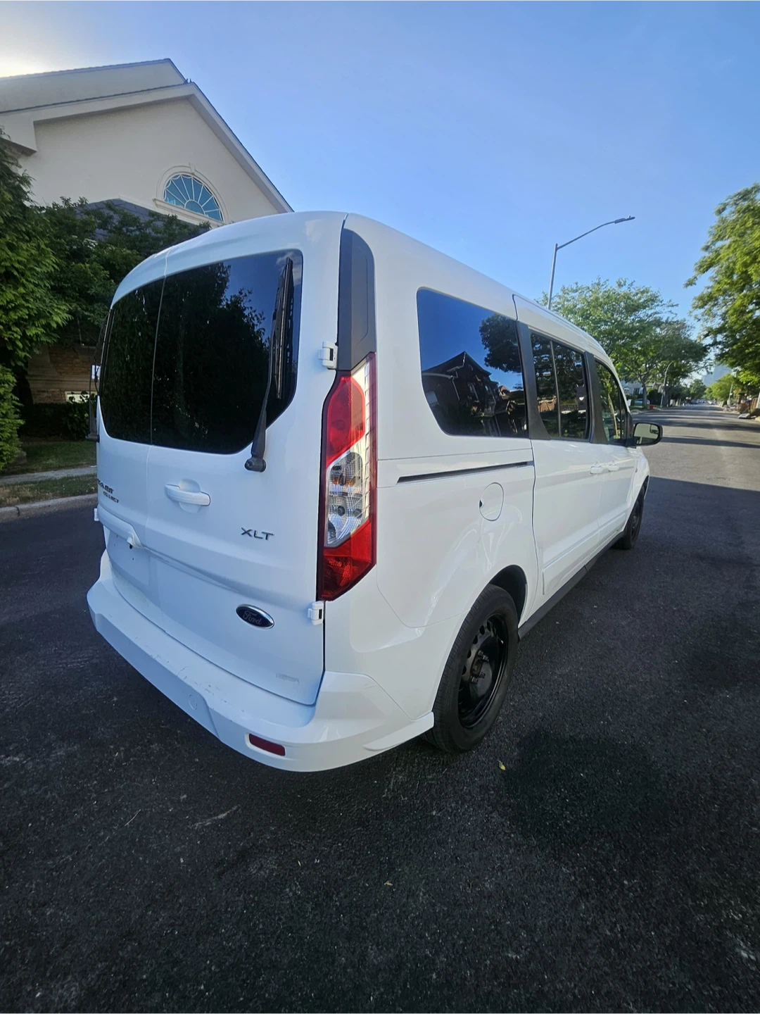 White Ford Transit Connect XLT - photo 4