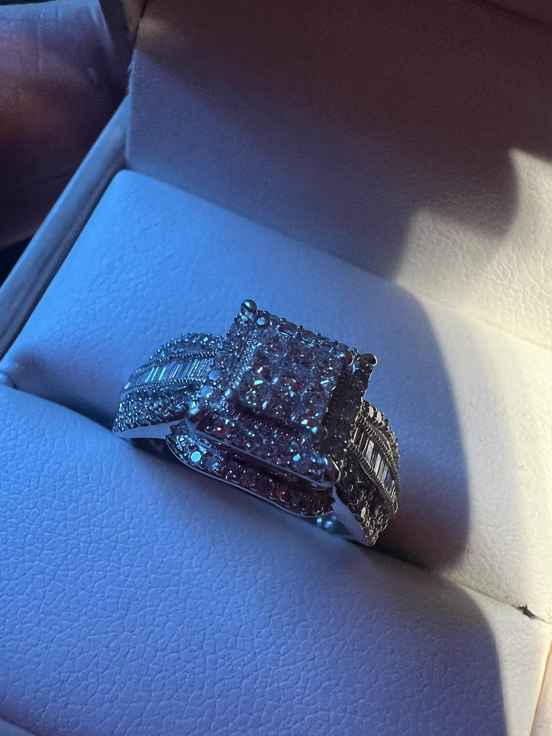 10 k Diamond Engagement Ring - photo 5
