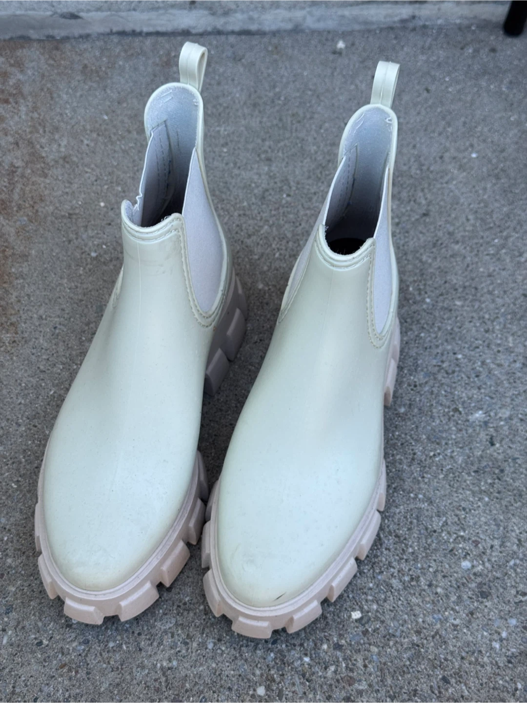 Light Chelsea Boots Size 7