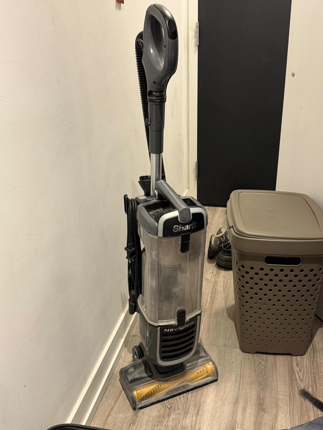 Shark Navigator Lift-Away Upright Vacuum Cleaner